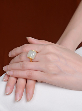 S925纯银仿和田玉小方糖戒指女