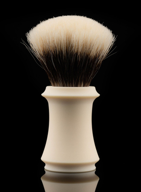 ARNO-灯塔骨白丙烯酸哑光高回弹特二满洲里獾毛泡沫剃须刷胡刷