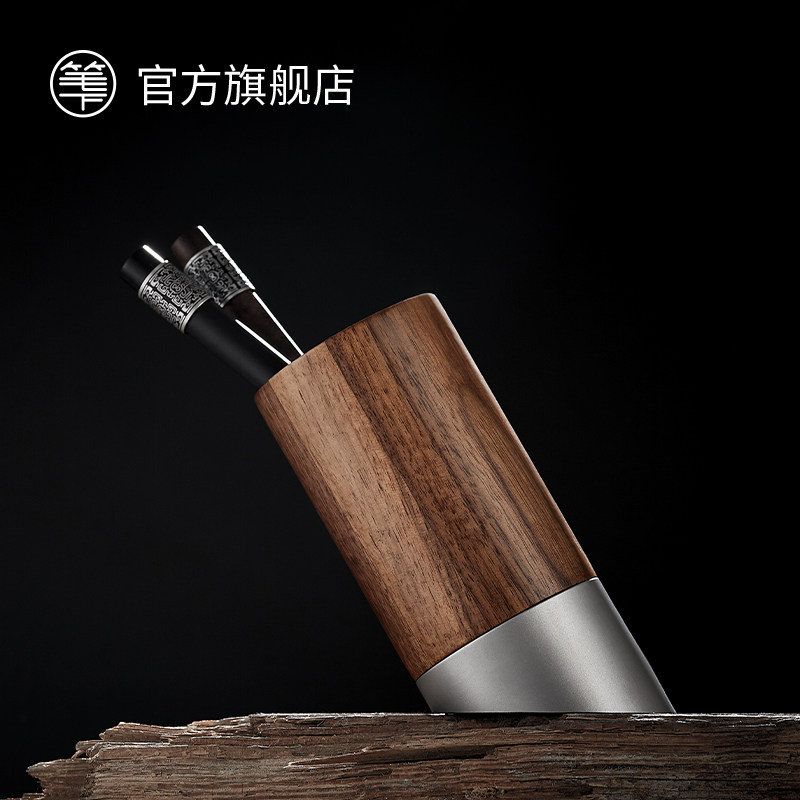 笔下文创斜插式笔筒办公文具学生桌面收纳摆件多功能创意礼品笔筒