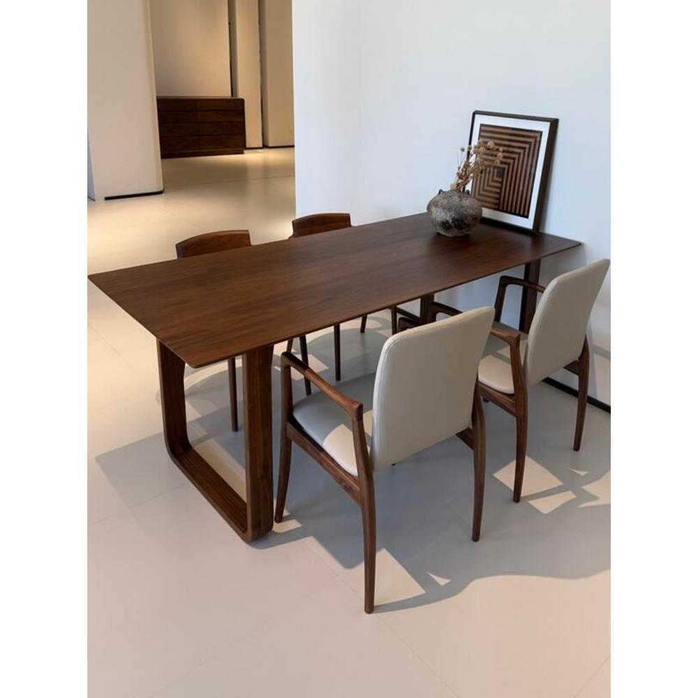 新中式实木餐桌椅家用饭桌现代简约轻奢长方形桌子黑胡桃木