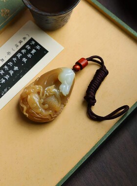 天然新疆和田玉玉器工厂店新疆且末料糖料工艺品玉石龙马吊坠挂件