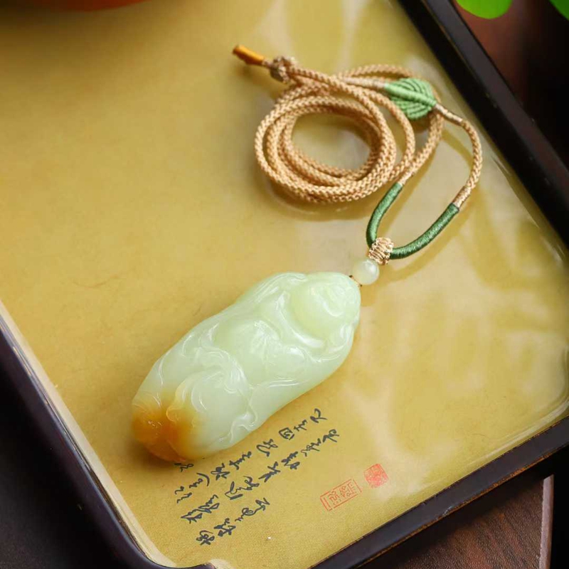 天然和田玉玉器工厂店新疆且末料老料俏糖色玉石弥勒佛女款吊坠
