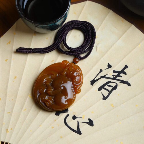 天然和田玉玉器工厂店新疆且末料老料满糖色玉石貔貅吊坠挂件带证