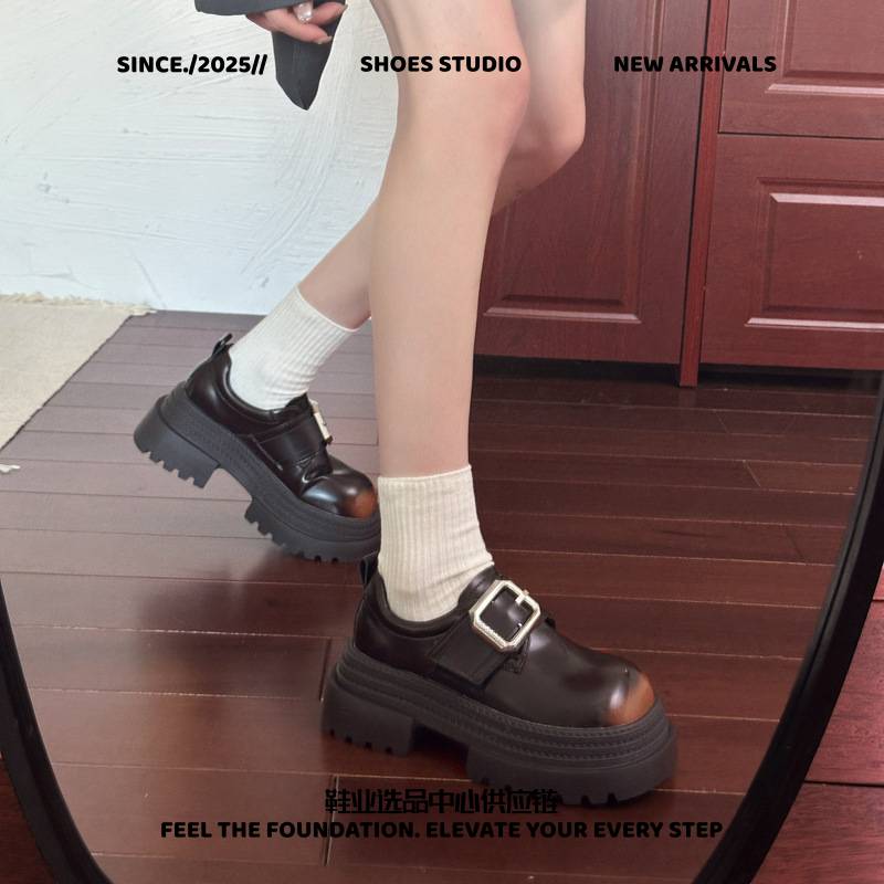 晋江女鞋厚底英伦风方扣小皮鞋女秋季新款百搭复古乐福鞋圆头通勤