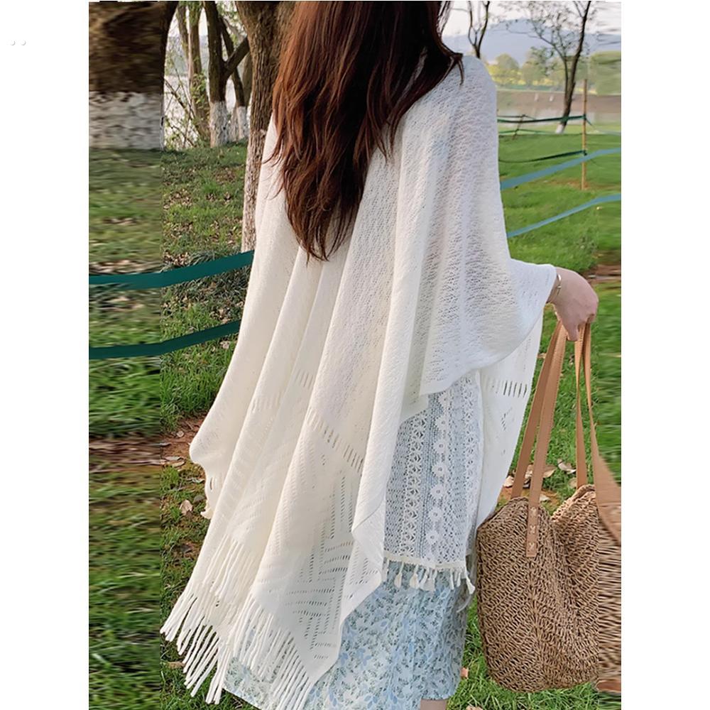 空调房2025薄款办公室夏季披肩女镂空秋冬时尚外搭旗袍白色斗篷风