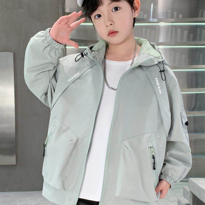 男童秋装外套2025新款儿童中大童男孩春秋款酷帅洋气冲锋衣外出服