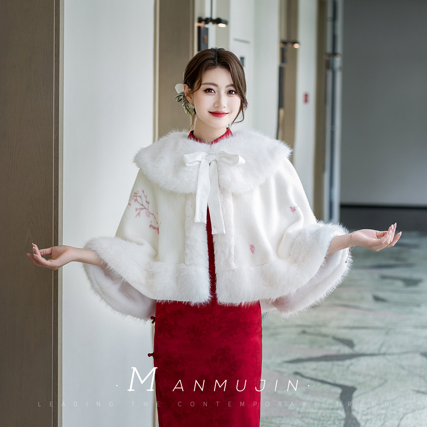 冬季婚礼保暖披风大毛领斗篷外套