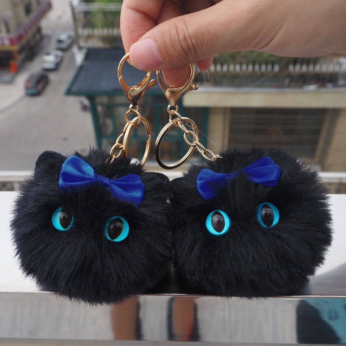 对立猫猫球手作毛绒挂件猫猫钥匙扣可爱少女心书包挂饰创意礼品