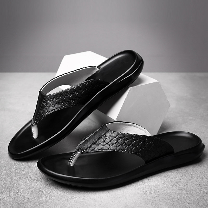外穿防滑软底男士拖鞋夏2024新款室外休闲人字拖男真皮沙滩凉拖鞋