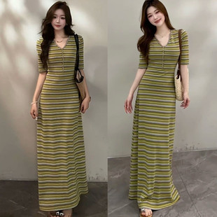 法式条纹撞色V领短袖连衣裙女春夏时尚气质收腰修身显瘦优雅长裙