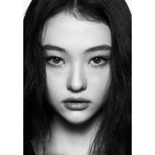 MEOVVx Salomon海报 韩娱女团壁纸Anna Ella明星周边自不干胶贴纸