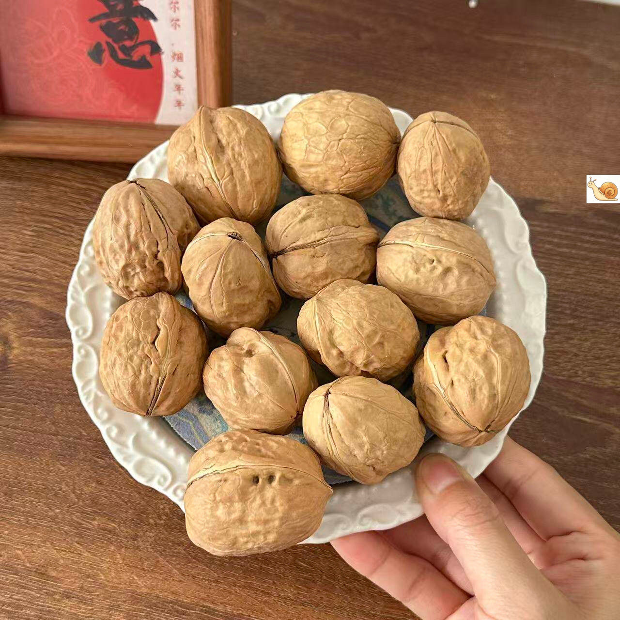 正宗新疆阿克苏薄皮核桃手可捏开