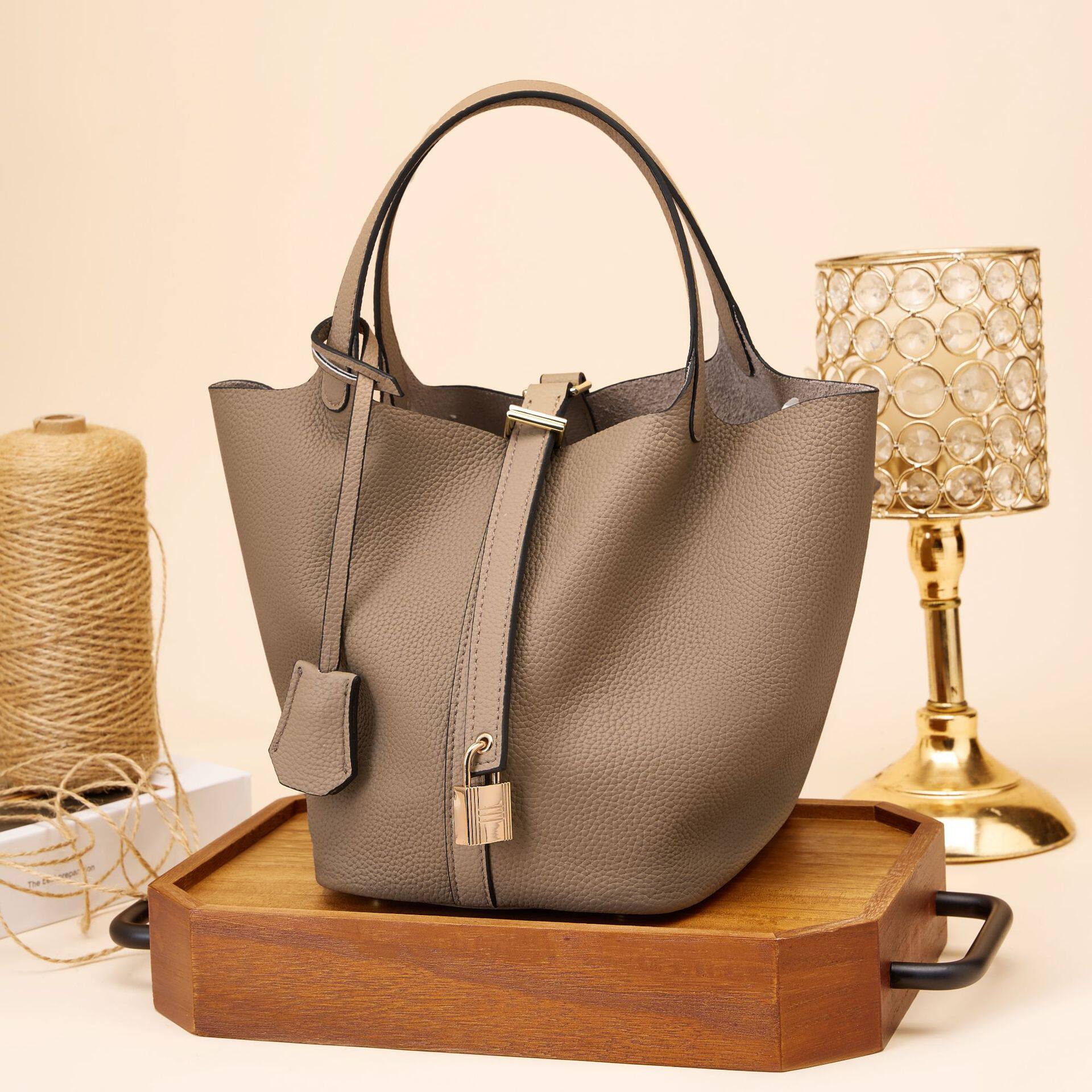 Niche High-end Bags 2024 Bags Women's Bucket Bag Handbag Veg