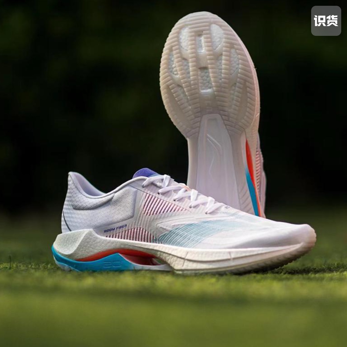 李宁 超轻跑鞋 轻质防滑缓震回弹慢跑体测体考训练轻便