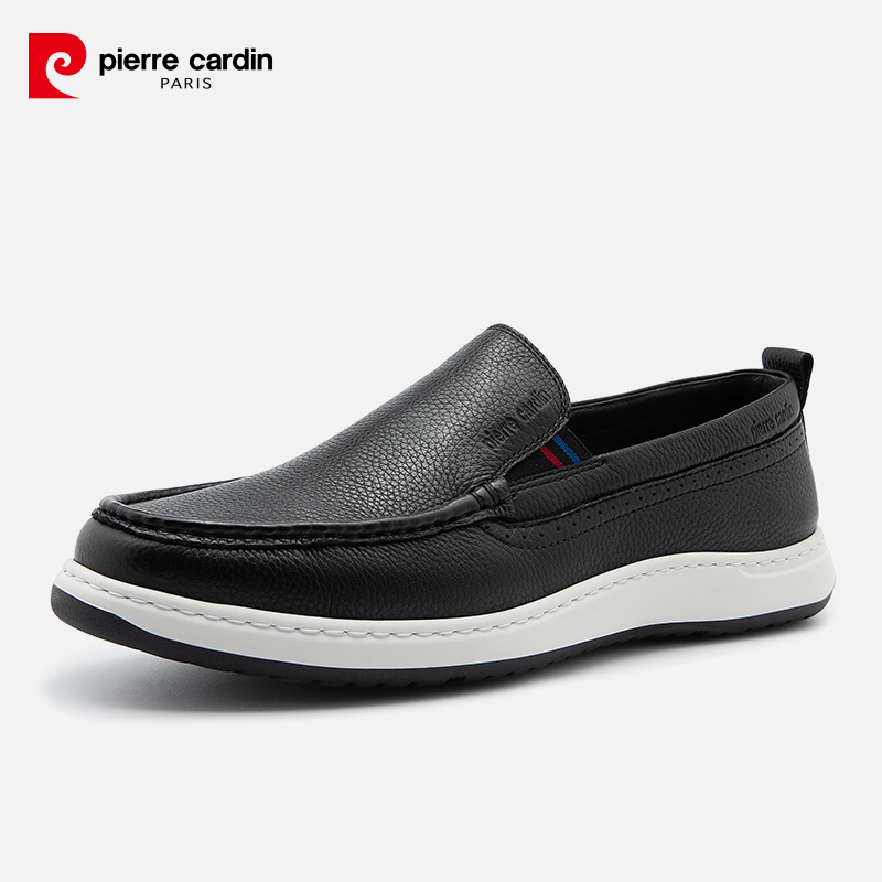 发泡材质大底，踩感柔韧回弹，更轻快舒适