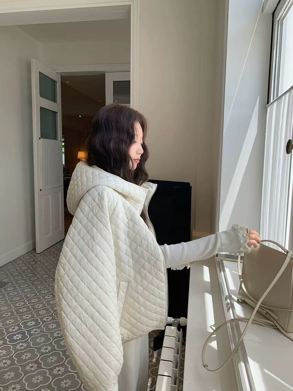 2025秋冬新款小香风羽绒服女短款加厚保暖外套时尚百搭连帽面包服