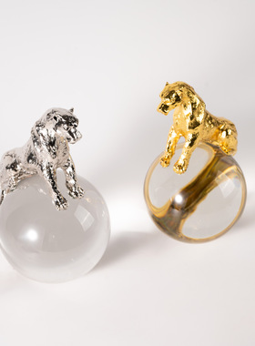 现代轻奢金属豹子水晶摆件样板间别墅酒店会所客厅书房装饰摆件