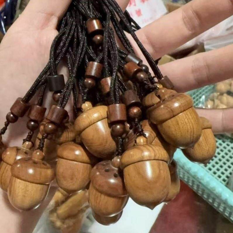 檀木橡果镂空精油项链香薰挂件随身扩香器植物精油香气吊坠配饰