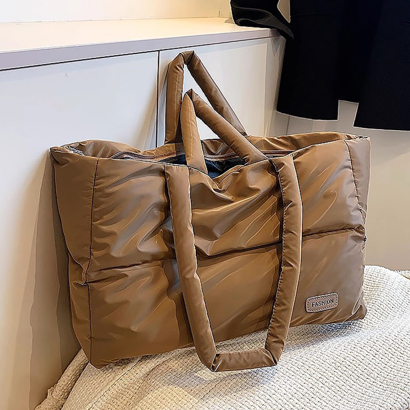 订阅店铺赠送钥匙扣 收藏加购送手提袋