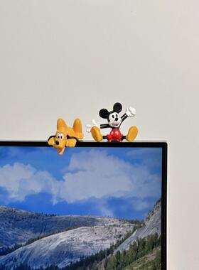 米奇和布鲁托公仔解压电脑显示屏