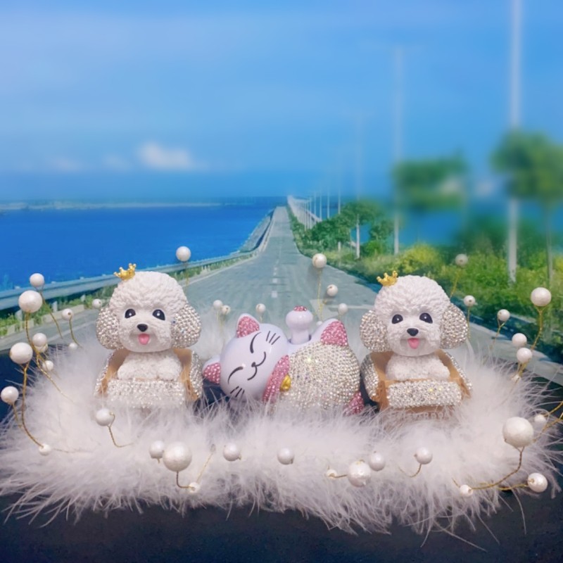 旺财摇头狗狗汽车车内摆件招手招财猫可爱装饰女高档车饰车上用品