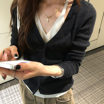 TABLE-拼接薄款羊毛衫松弛感显瘦长袖上衣针织衫(含100羊毛)3906