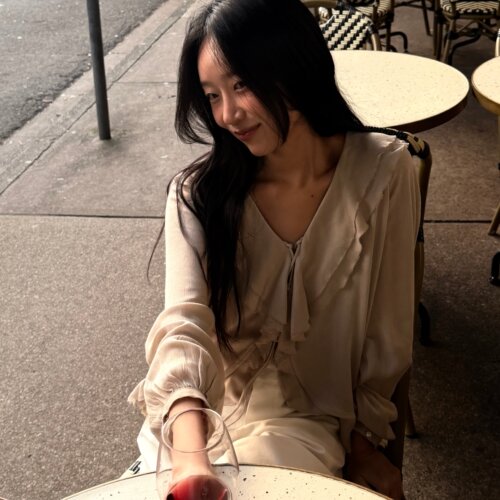 ACME-蝴蝶结系带宽松灯笼长袖女小衫(门襟有隐形扣)9X6330101598