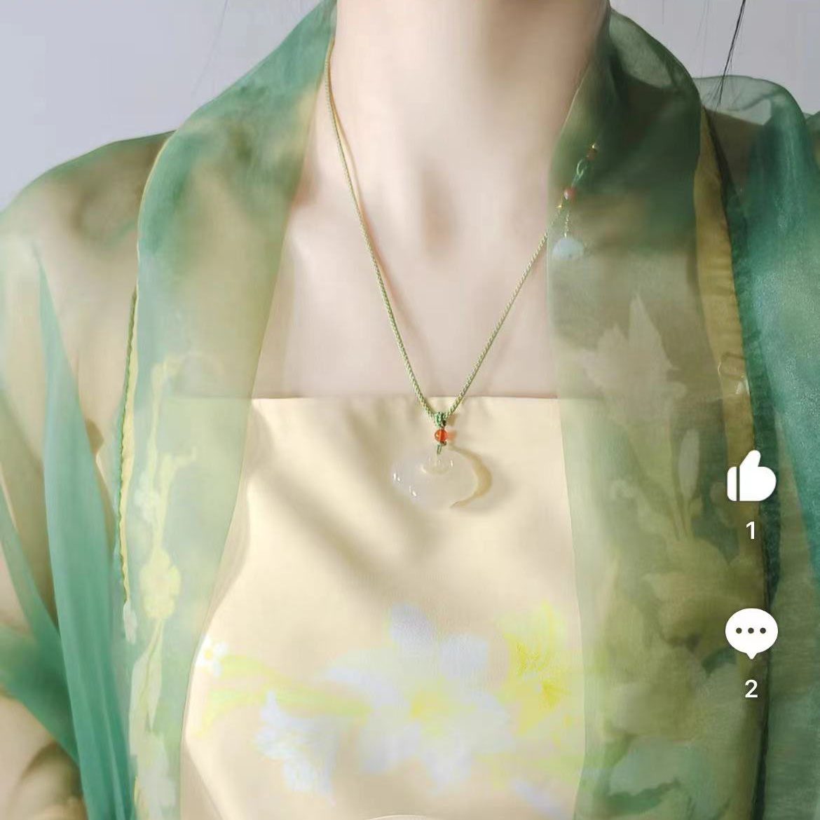 女款冰种白玉髓生日礼物挂件饰品