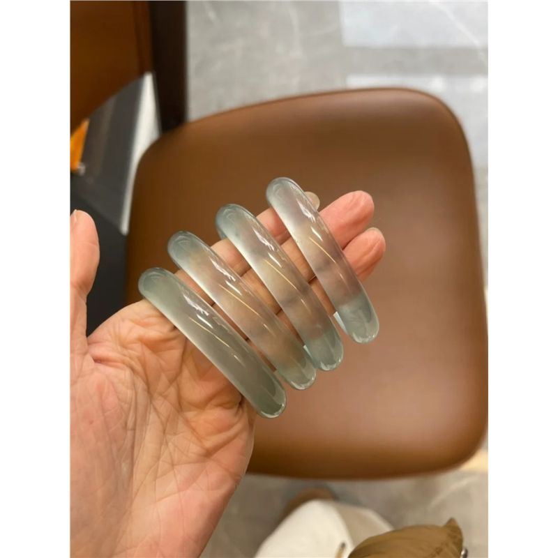 冰透种石英岩玉手镯蓝水天青冻翡色飘花叮当旺夫镯轻奢送妈妈礼物