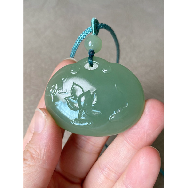 和田玉晴水色吊坠连年有余玉佩平安扣玉坠玉石莲花鱼玉牌挂件