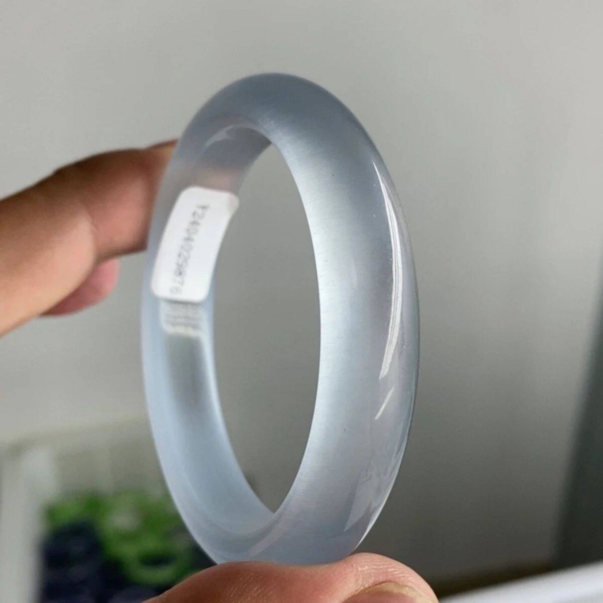 纯天然天然高冰手镯蓝灰冰镯子白月光冰种玉镯冰透蓝灰月光石女款