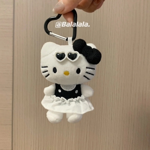 hello kitty黑色包包挂件高级感公仔节日小礼品书包钥匙扣可爱kt