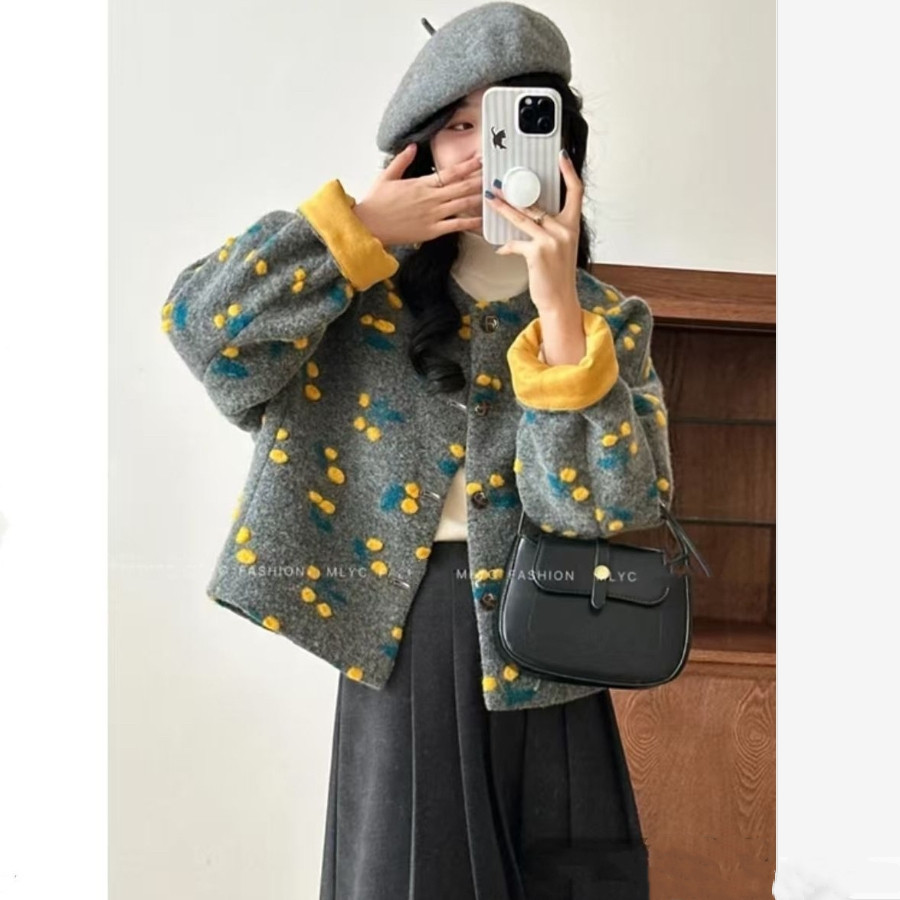 小樱桃夹棉毛毛外套女短款显瘦立体花朵外穿防寒网红秋冬款圆领女,女装/女士精品,短外套,淘宝优惠券,粉丝福利购,淘宝优惠卷