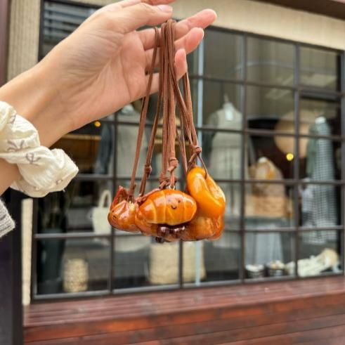 可爱手工碱水面包百搭包包挂件装饰书包挂饰车载吊坠车挂diy可颂