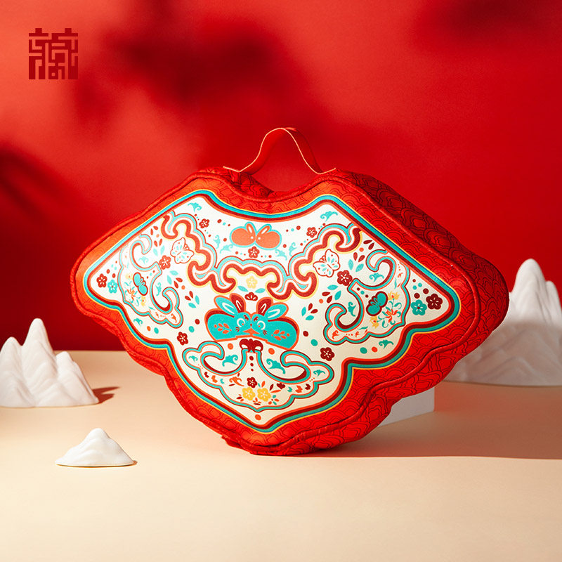 广东省博物馆云肩抱枕办公室午休中国风创意抱枕沙发靠枕生日礼物,节庆用品/礼品,创意抱枕,淘宝优惠券,粉丝福利购,淘宝优惠卷