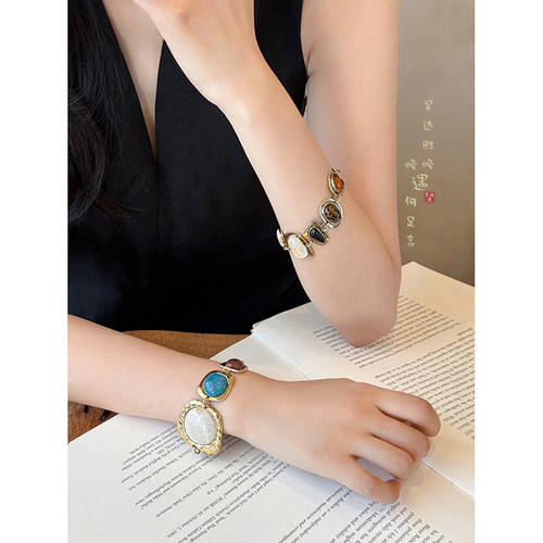 彩宝风立体手链复古中古个性