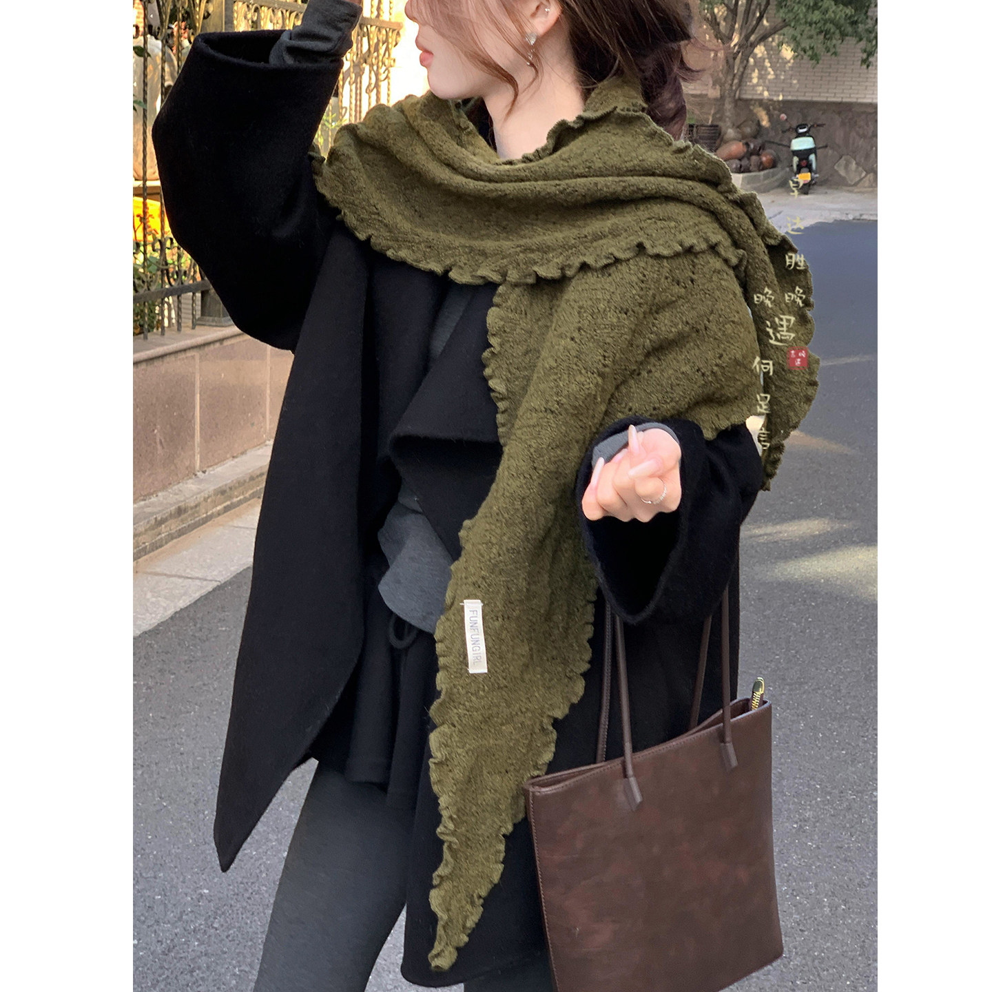 初雪浪漫~羊毛绿色木耳边三角巾围巾女款2025新款冬围脖披肩两用