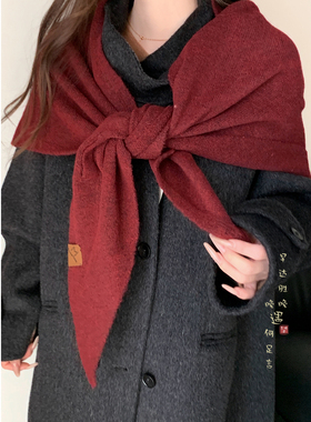 穿搭密码！羊毛红色大三角巾披肩女生冬季2025新款高级感围巾围脖