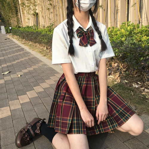 姬物语圣诞格JK半裙百褶裙山楂树