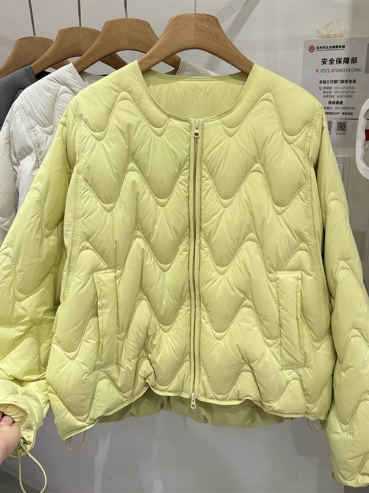 2026修身冬季新款女士宽松休闲百搭90白鸭绒羽绒服女感显瘦上衣外
