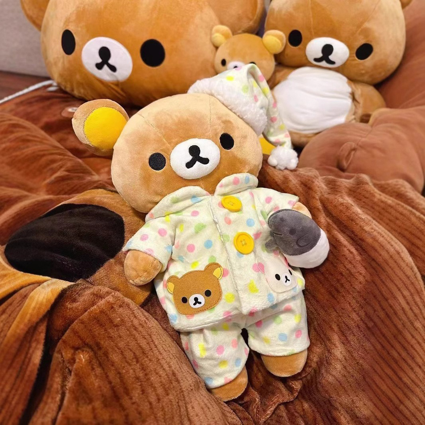 轻松熊睡衣玩偶可爱毛绒公仔抱枕