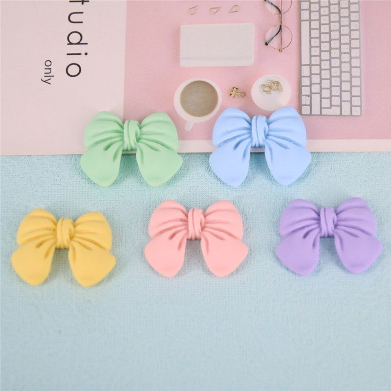 卡通可爱蝴蝶结经典儿童