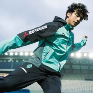 GOINTOx三菱重工飞狮2025赛季运动风雨衣训练服防风防水连帽外套