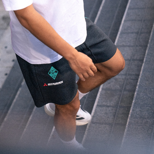 GOINTO x 三菱飞狮足球队球员版空气层抗皱吸湿精英潮流出行中裤