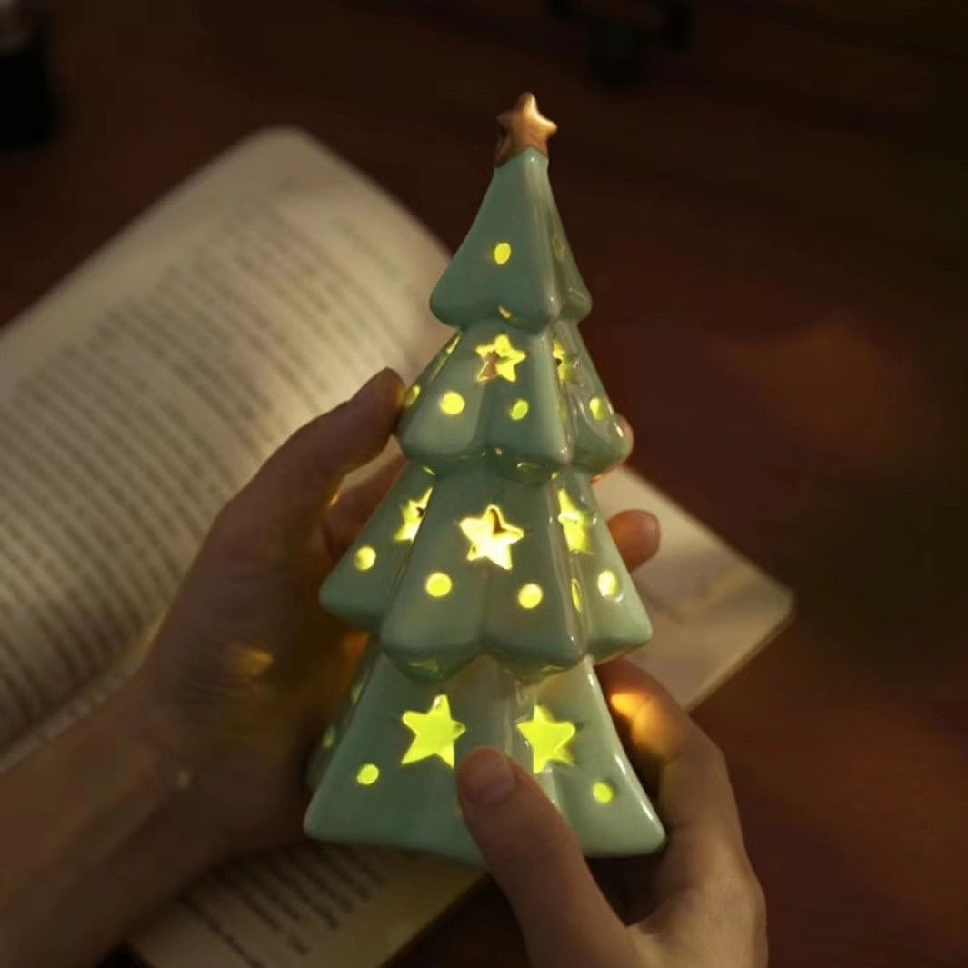 圣诞树小夜灯ins简约风节日送人礼物桌面摆件暖色温馨房间装饰