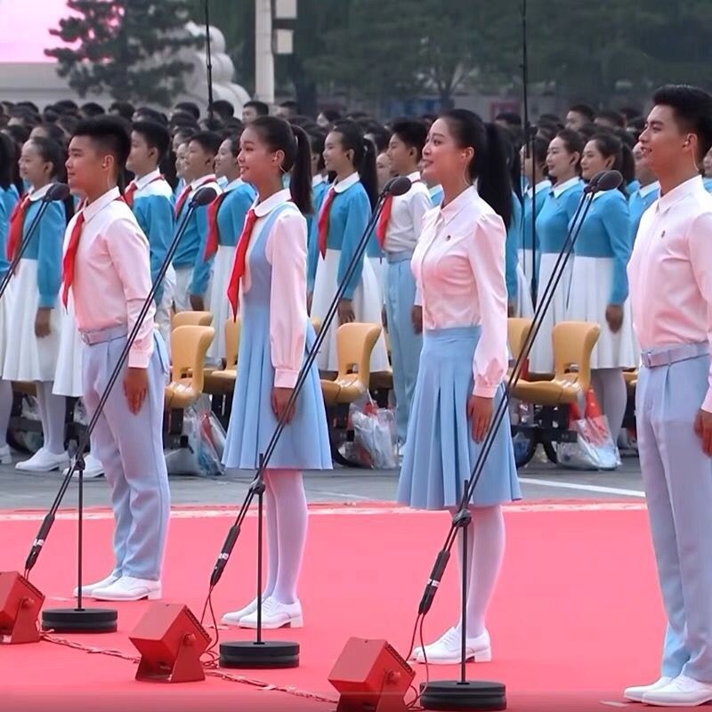大学生千人献词大合唱永远跟党走儿童爱国诗歌朗诵舞蹈演讲共青团