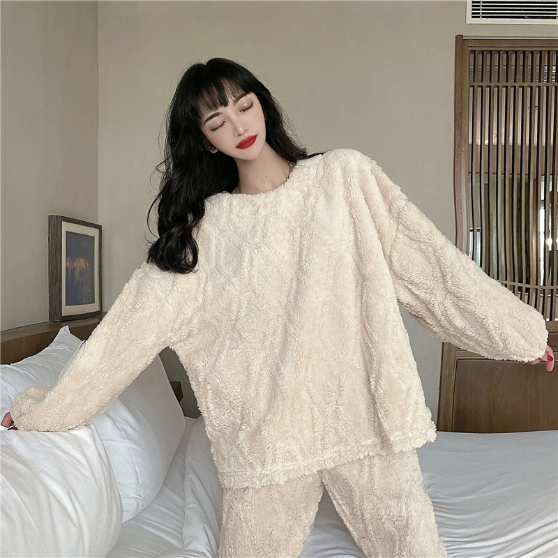 Real price 2020 new pajamas women's coral Plush thickened home wear flannel cover two piece suit
