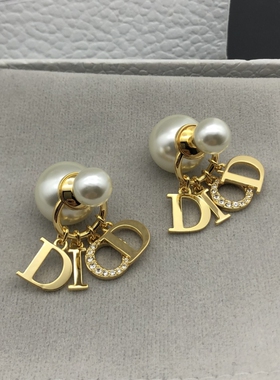 耳环2025年新款金色字母流苏双珍珠耳钉CD轻奢高级感韦雪同款耳饰