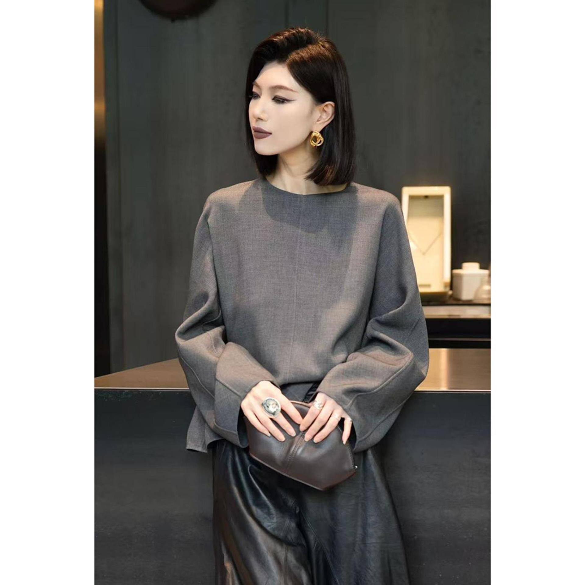 MONLOUVE专柜撤回国际大牌女装上衣轻奢高级感小众洋气减龄灰色衬