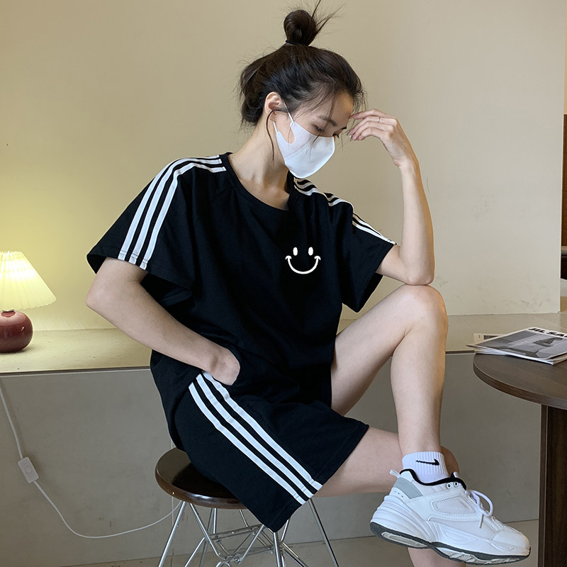 女套装纯棉夏季短袖t恤女装黑色两件套2026年新款休闲运动服潮ins